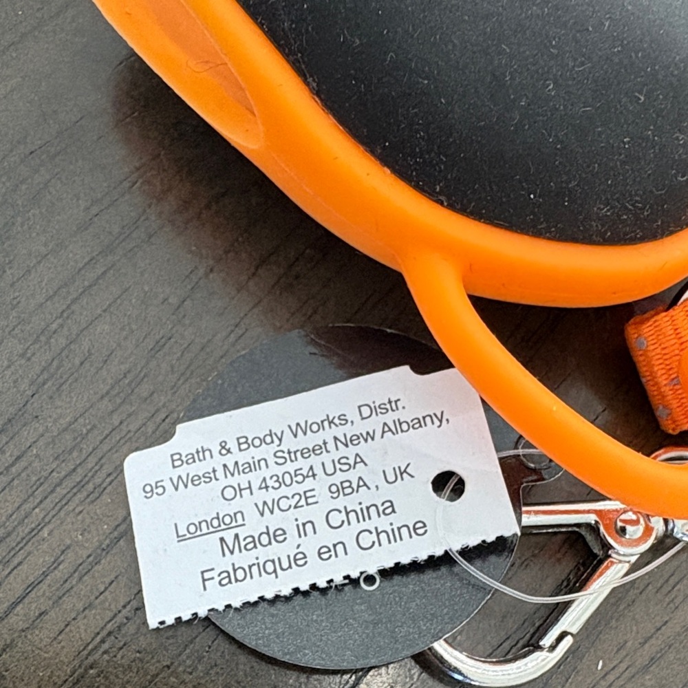 Glow-in-the-Dark Black Cat Keychain with Orange Lanyard - Picture 4 of 5